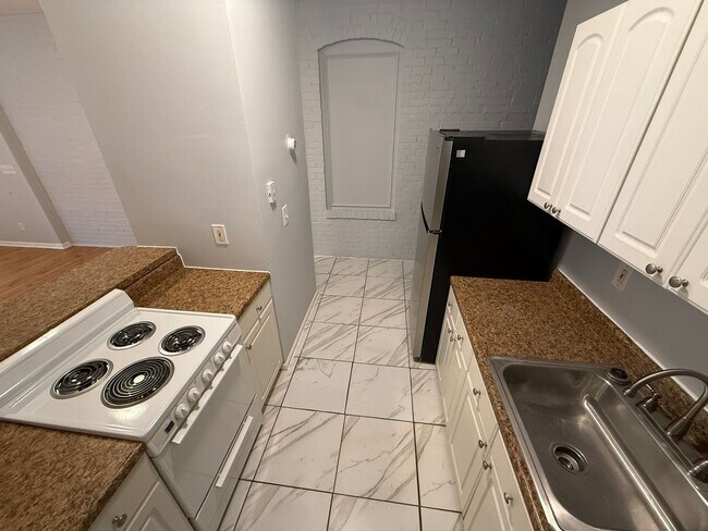 Foto del edificio - 178-188-188 S Whitney St