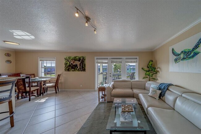 Building Photo - 5196 Beach Dr SE