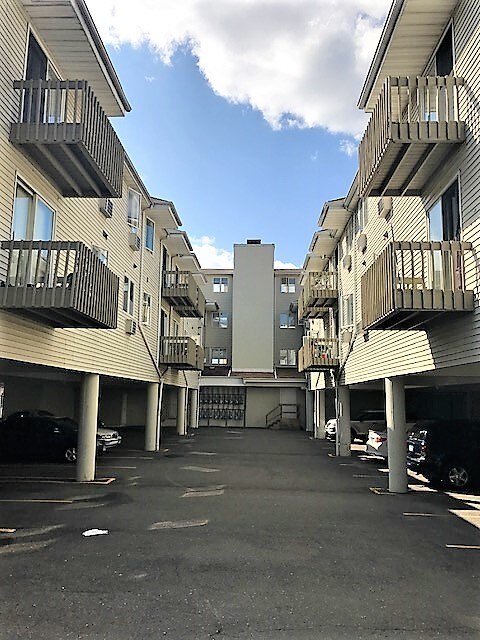 42 Dean Pl Unit A108 Bridgeport Ct 06610 Apartment For Rent In Building Photo 42 Dean Pl