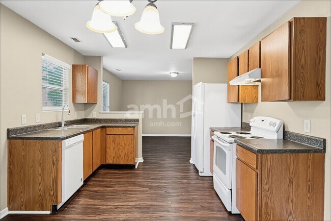 Foto del edificio - 2361 Blackthorn Dr