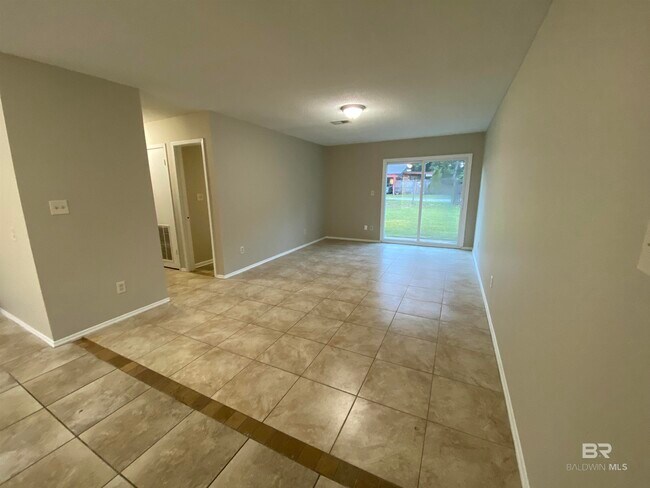 Foto del edificio - 6394 Schoel Ln