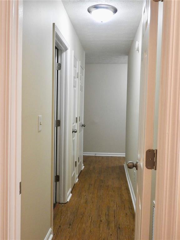 Building Photo - 5272 Ridge Forest Dr