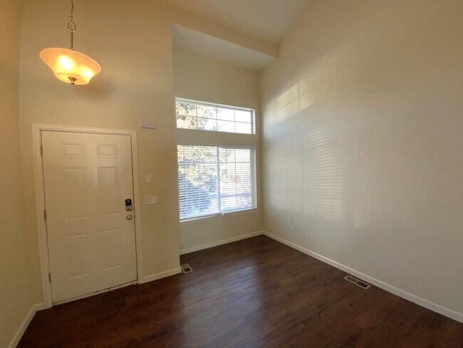 Building Photo - 3914 Morning Glory Dr