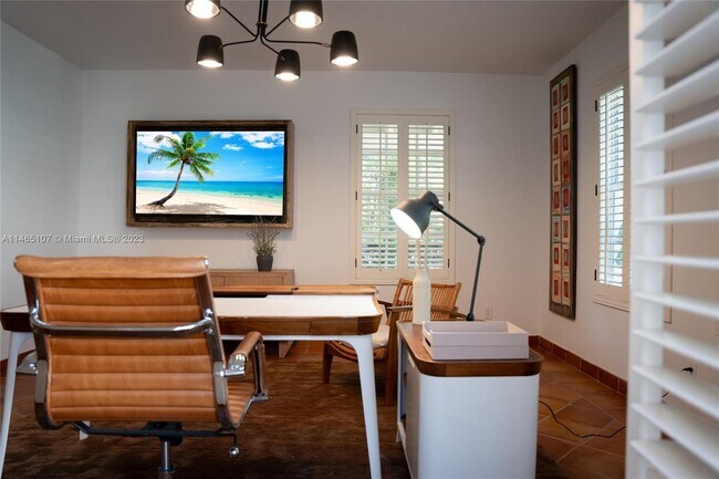 Foto del edificio - 2371 N Bay Rd