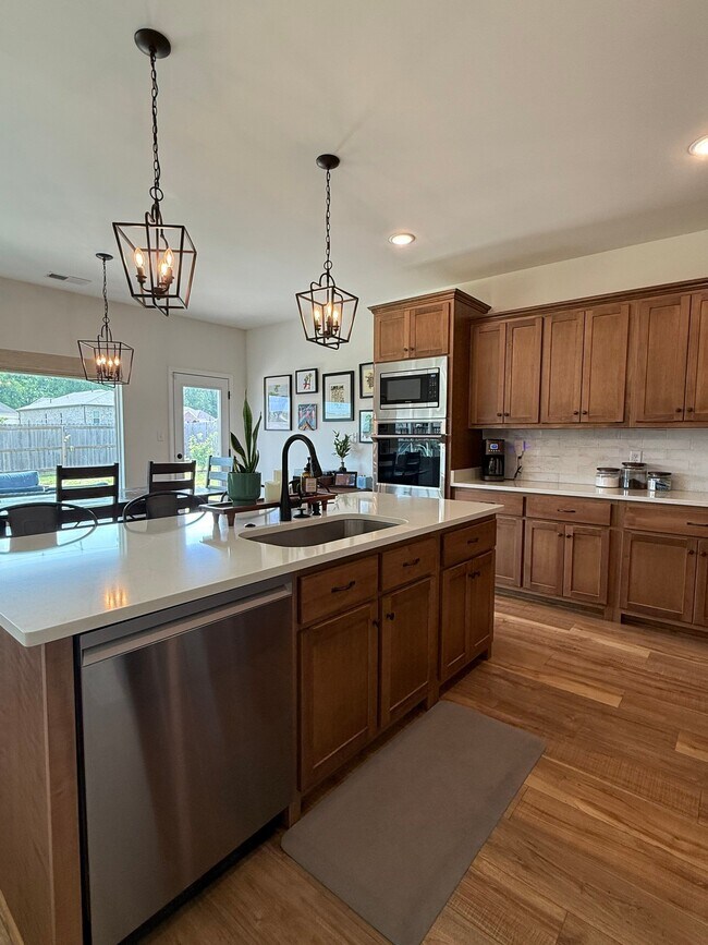 Foto del edificio - 176 Forsyth Ln