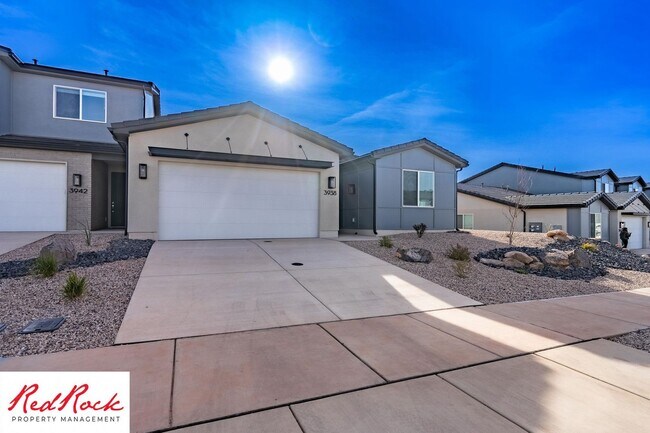 Building Photo - 3 Bedroom Single-Level Townhome In Cottonwood - Small Dog Friendly!