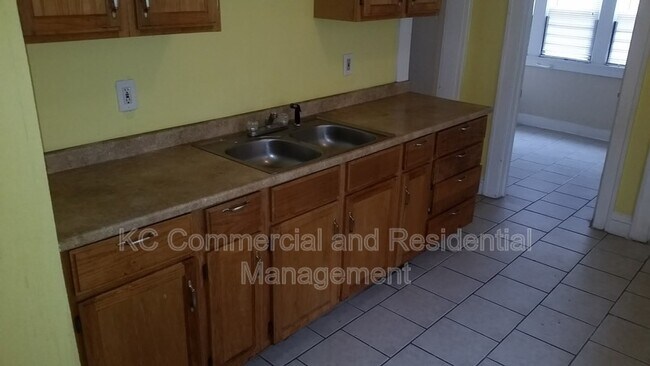 Building Photo - 3539 Bellefontaine Ave