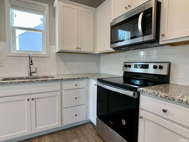 Building Photo - 112 Henhouse Ct