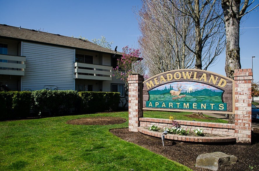 Meadowland Apartments Rentals Portland, OR