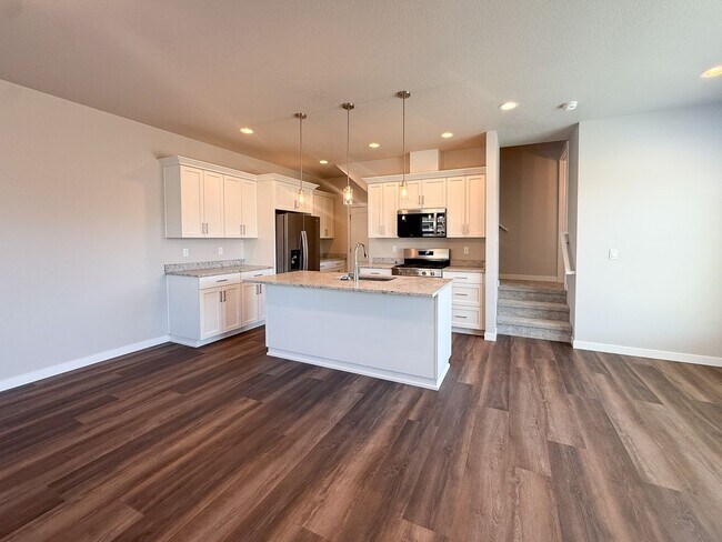 Foto del edificio - 356 SE Shetterly Dr