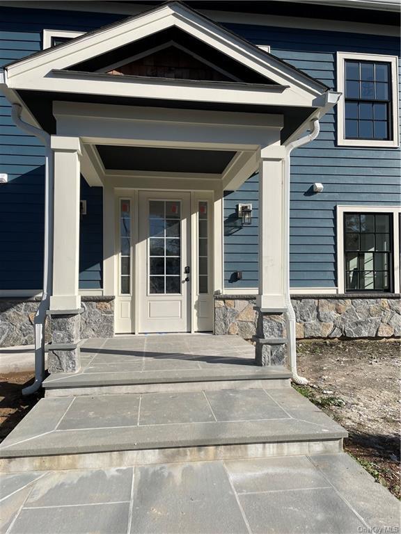 Building Photo - 375 Blumel Rd