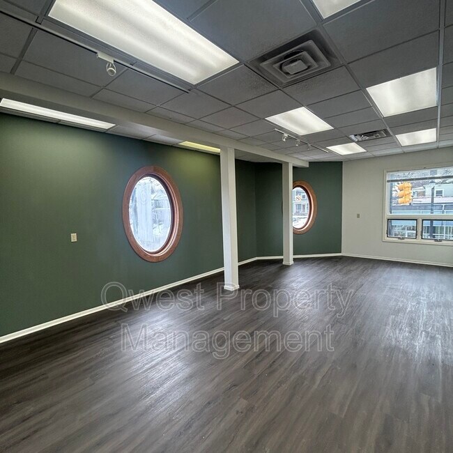 Foto del edificio - 975 Cherry St SE