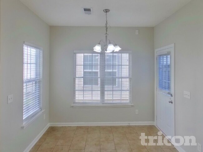 Foto del edificio - 2614 Sewanee Pl