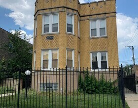 Building Photo - 5218 W Crystal St