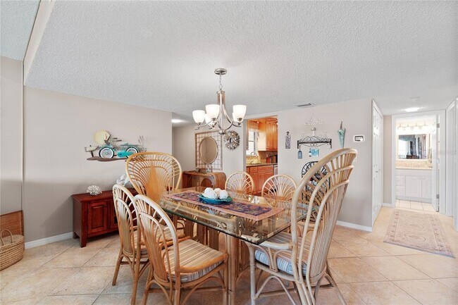 Foto del edificio - 7907 Sailboat Key Blvd S