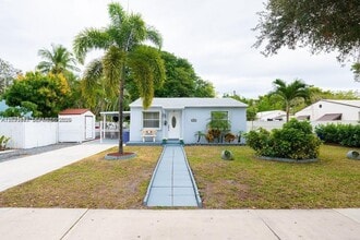 Building Photo - 307 N 28th Ave