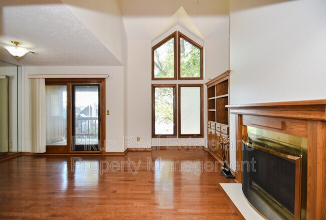 Building Photo - 1449 Harbor Dr NW