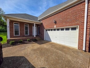 Building Photo - 218 Stoners Glen Ct