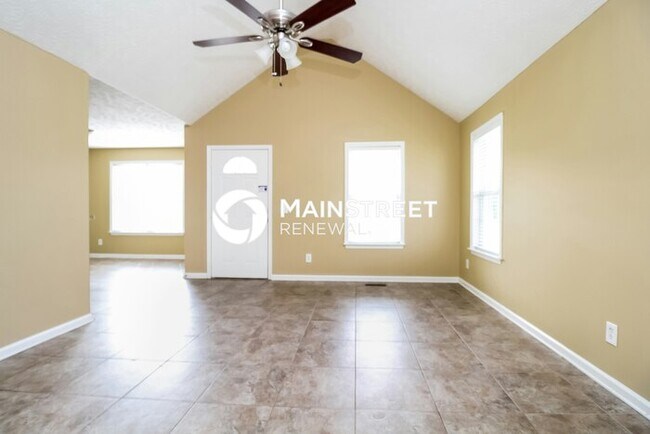Foto del edificio - 3 Bedroom Pet-Friendly Home in La Vergne, TN with Main Street Renewal