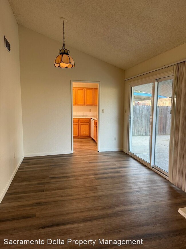 Building Photo - 4 br, 2 bath House - 1218 Glenbrook Avenue