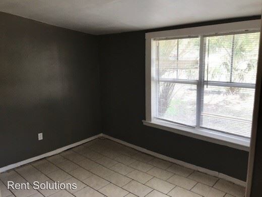 Building Photo - 1407 E Bougainvillea Ave