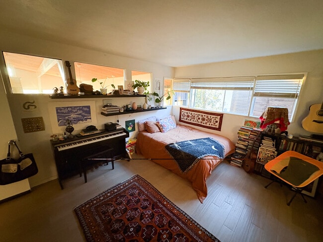 Building Photo - 6925 Snake Rd