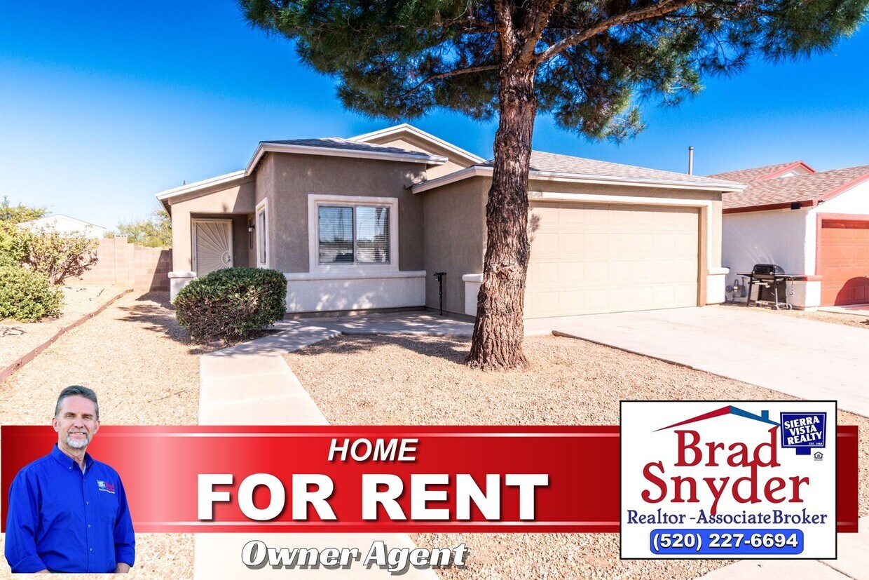 Primary Photo - Great Open Floor Plan 3 Bedroom, 2 Bath Ho...