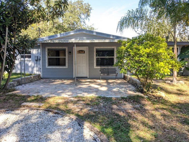 Building Photo - 1159 Stewart Dr