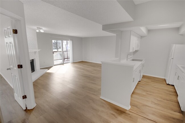 Building Photo - 321 Shirley Ridge Dr