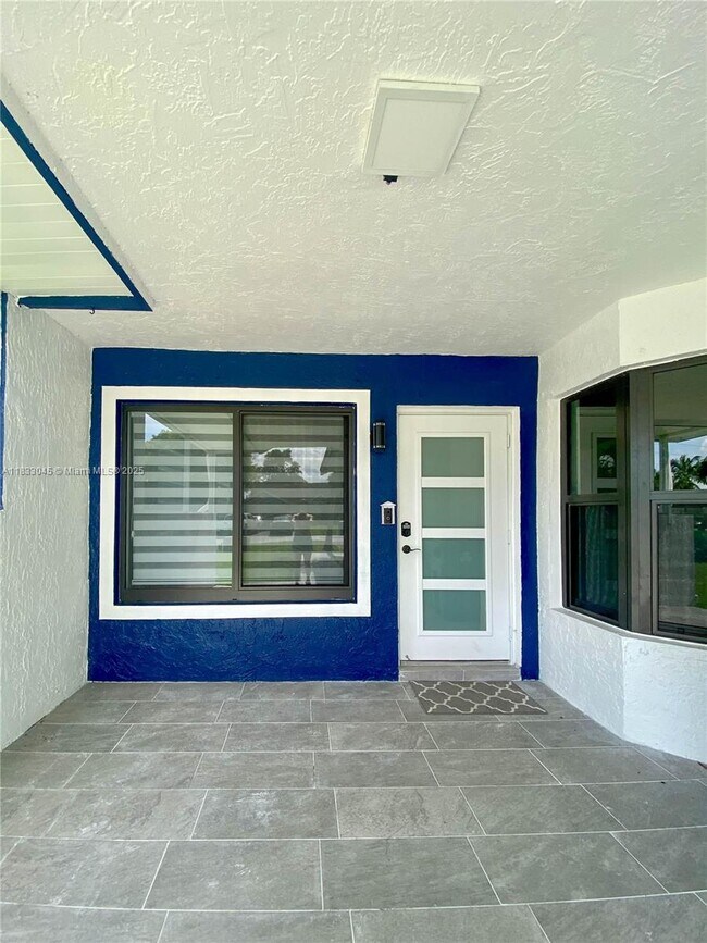 Foto del edificio - 4437 NW 99th Way