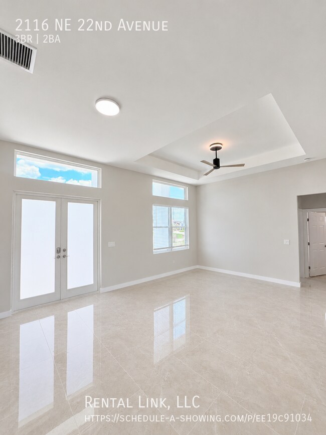 Foto del edificio - 2116 NE 22nd Ave