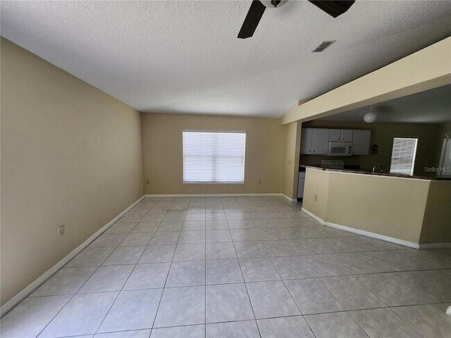 Foto del edificio - 3243 Hunters Chase Loop