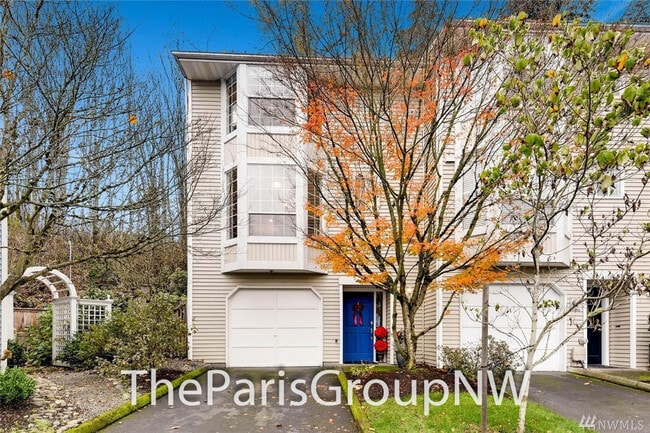 Building Photo - Beautiful 1622sf Kirkland Townhome