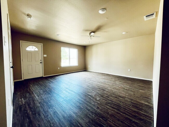 Foto del edificio - Brand New 3/2/1 In North Lubbock
