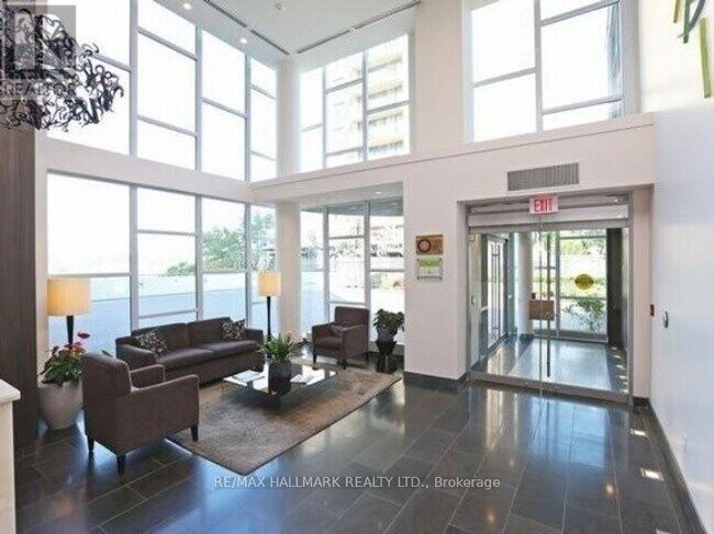 Photo du bâtiment - 1048 Broadview Ave