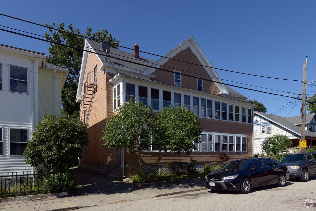 10 Bettez St, West Warwick, RI 02893 Apartments in West Warwick, RI