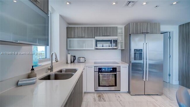 Foto del edificio - 6700 Indian Creek Dr