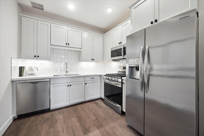 Foto del edificio - 30410 Garden Ridge Ct