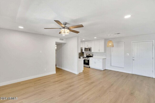 Foto del edificio - 3131 W Cochise Dr