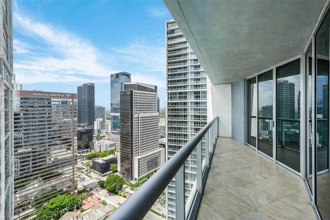 Foto del edificio - 475 Brickell Ave