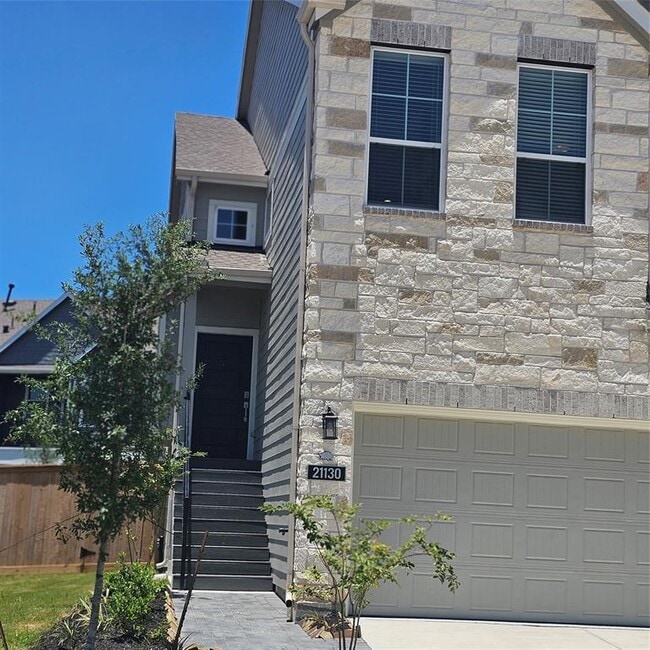 Building Photo - 21130 Medina River Dr