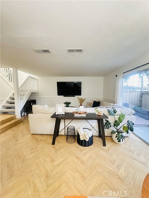 Foto del edificio - 3703 Yale Dr