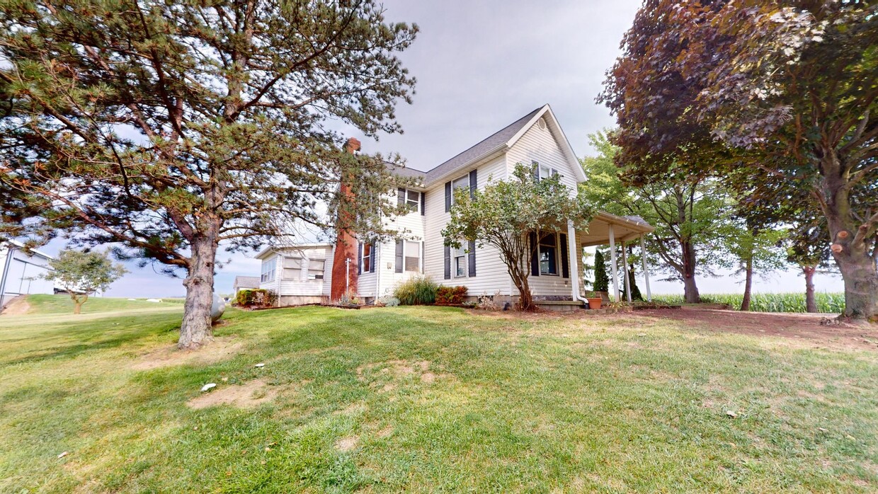 Primary Photo - 4 bedroom farm house
