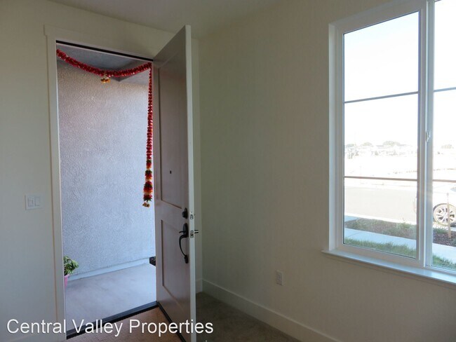 Foto del edificio - 1 br, 1 bath House - 3140 Tacoma Drive - C...