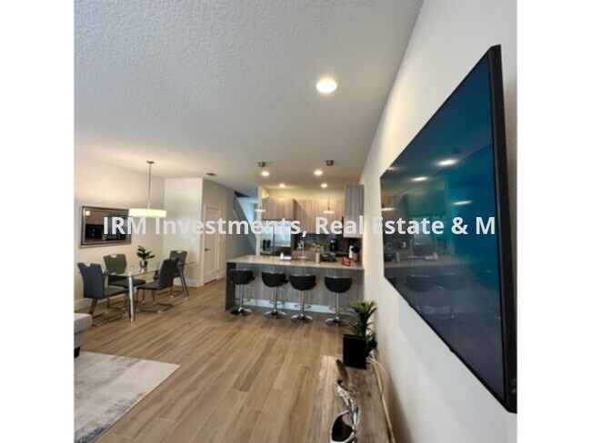 Photo - 3 bed 3 bath Townhouse with LOFT and POOL !!!