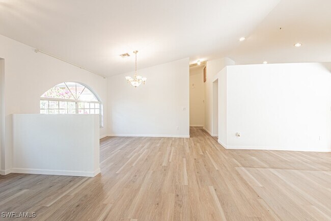 Foto del edificio - 590 6th St NE