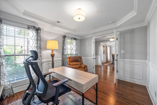Foto del edificio - Beautiful Craftsman Style Home Waiting for...