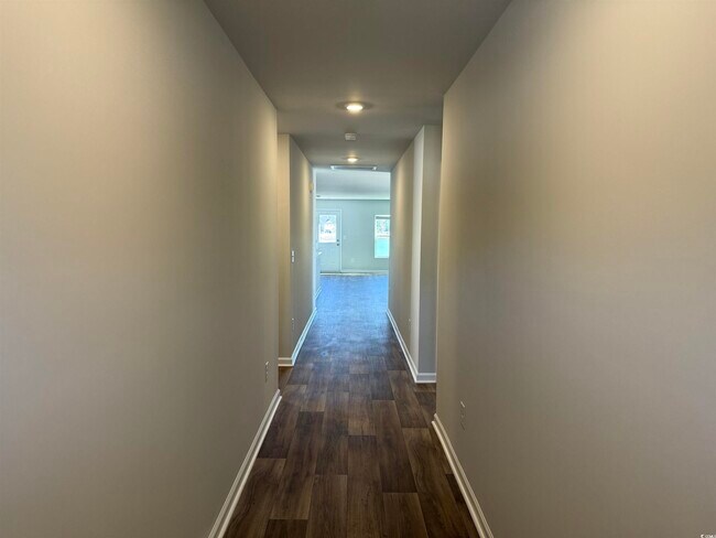 Building Photo - 517 Cambria Dr