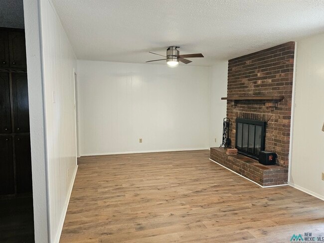Building Photo - 2300 Moberly Dr