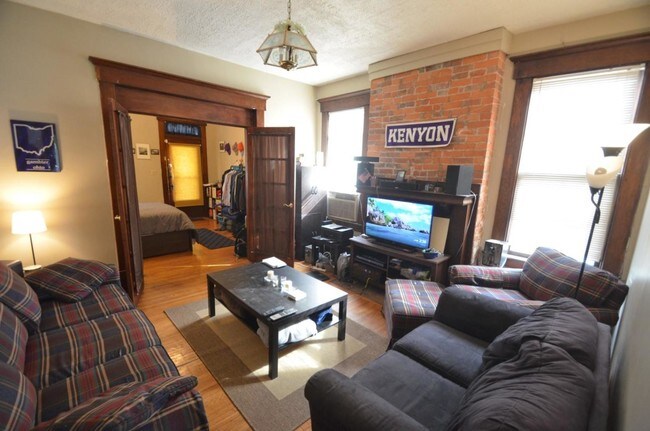 Building Photo - 1465 Michigan Ave